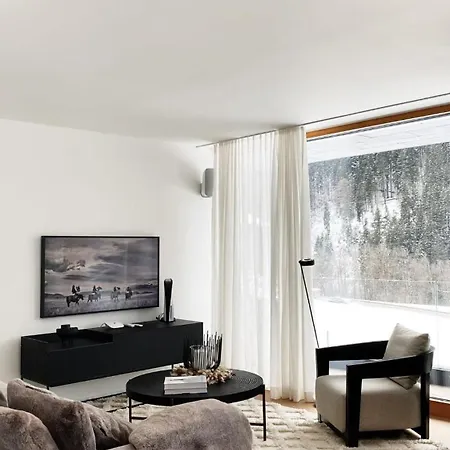 Luxus Skilift Fusslaeufig Bergblick & Wellness