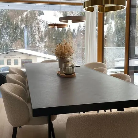 Chalé Luxus Skilift Fusslaeufig Bergblick & Wellness